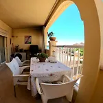 Bed & Breakfast With Sea And Mountain Views En Piso Compartido 1 O 2 Personas