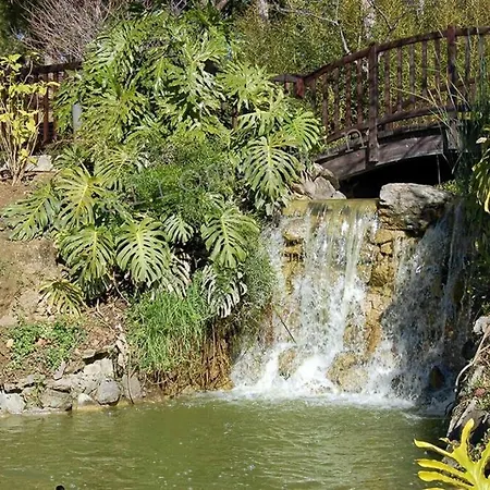 Bed & Breakfast Sea And Mountain View Room With Pool- Habitacion Piso Compartido Para 1 Persona *